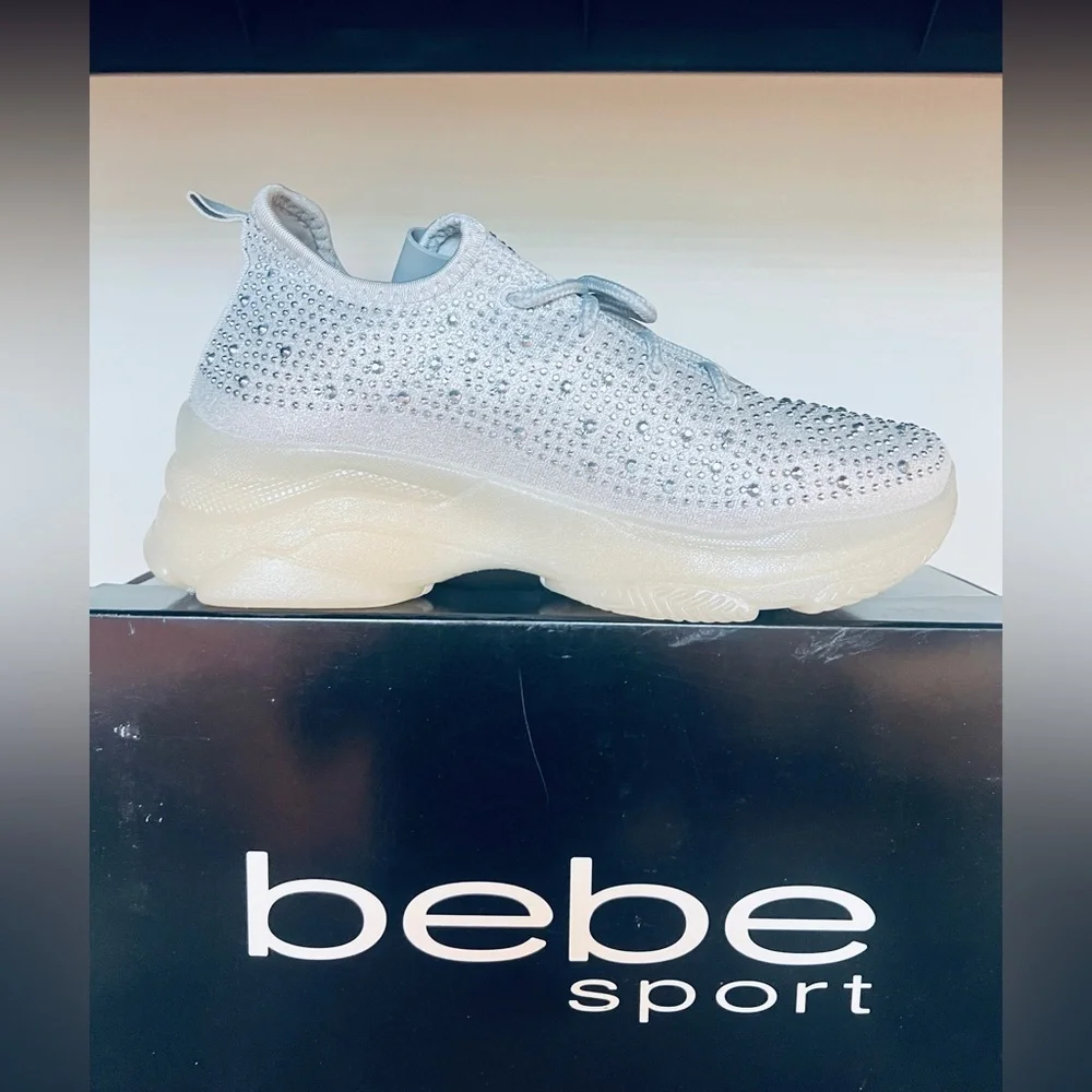 Bebe NWOT Sport Leyla Silver Rhinestones Sneakers Size 7 Wom-ens